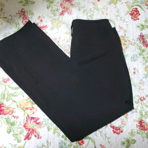 Dress pants - Picture 2 of 2